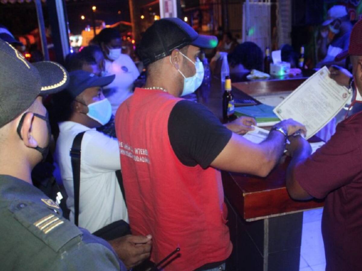 Suspenden discoteca y cierran preventivamente siete negocios en Cartagena