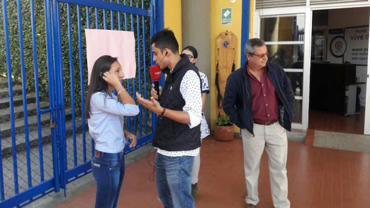 Estudiante de Armenia ganadora del concurso nacional de cuento en crónica escrita