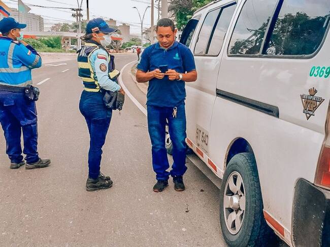 Autoridades de Santa Marta controlan los 'paseos de ollas' y aglomeraciones