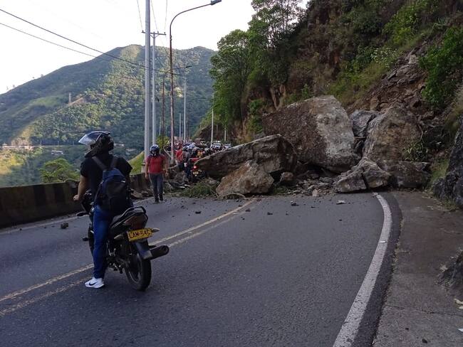 Una de las vías alternas para la vía al mar es tomar la vía Pichindé al corregimiento de Felidia o al Saladito.