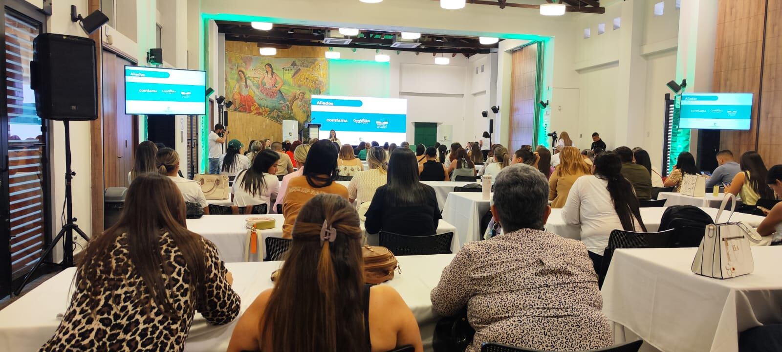 Segundo encuentro de primeras damas en Antioquia.