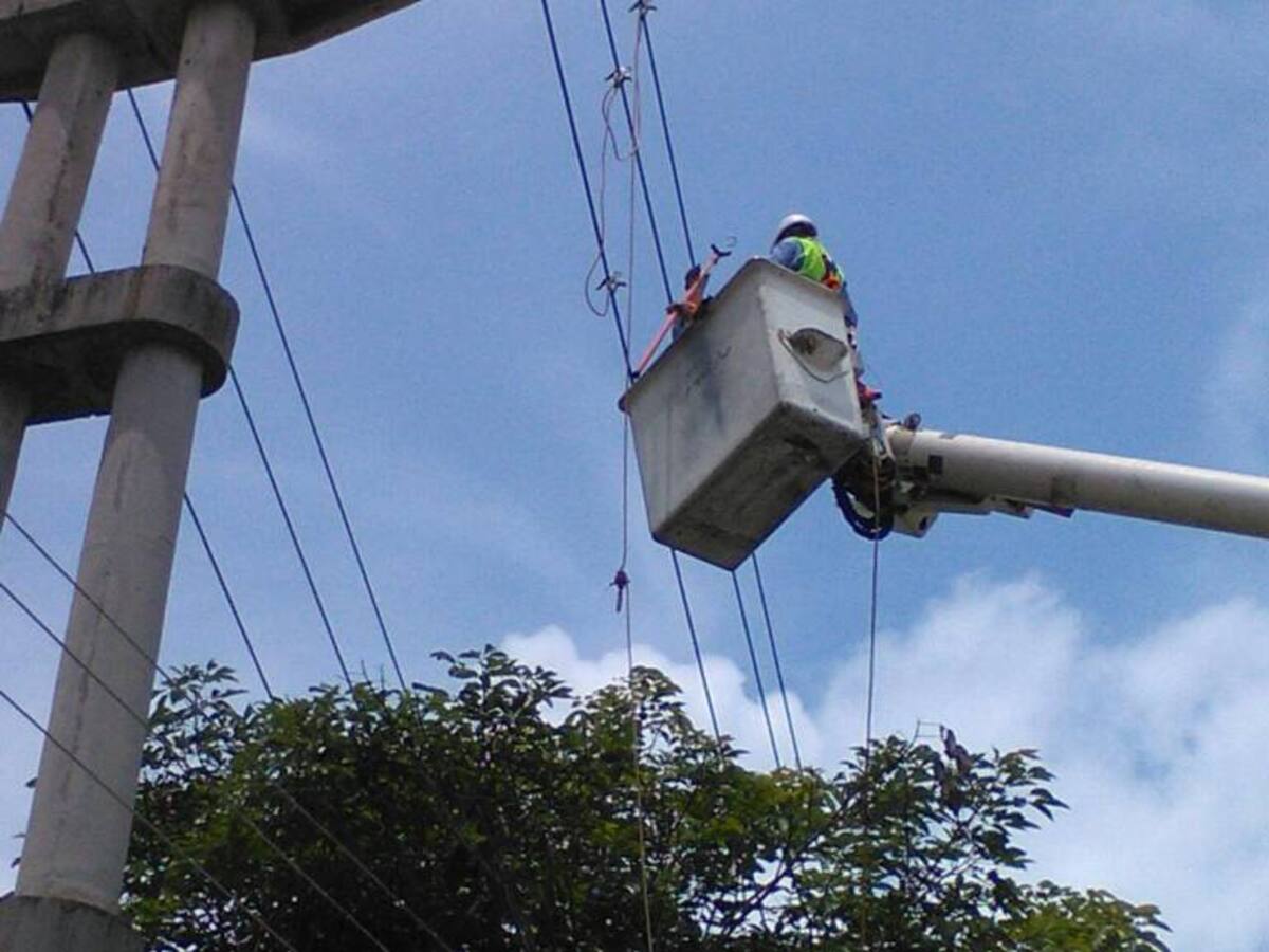 Gobernador de Córdoba rechaza servicio de Eléctricaribe