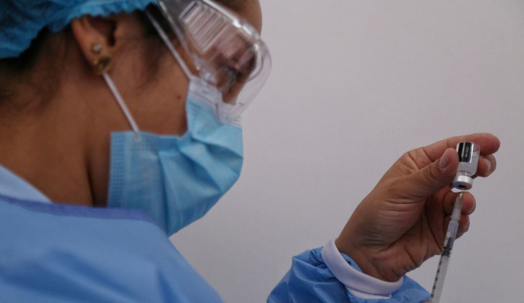 El número de personas fallecidas por COVID-19 en Cartagena desde que inició la pandemia aumentó a 2.176