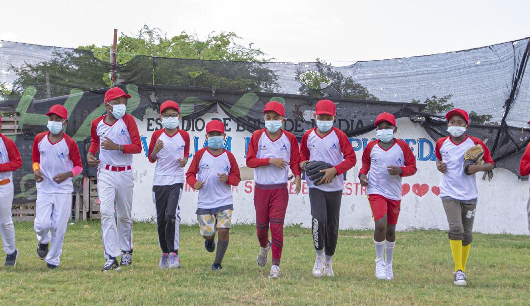 75 jóvenes de este barrio ubicado en la zona de influencia del aeropuerto Rafael Núñez se vieron beneficiados