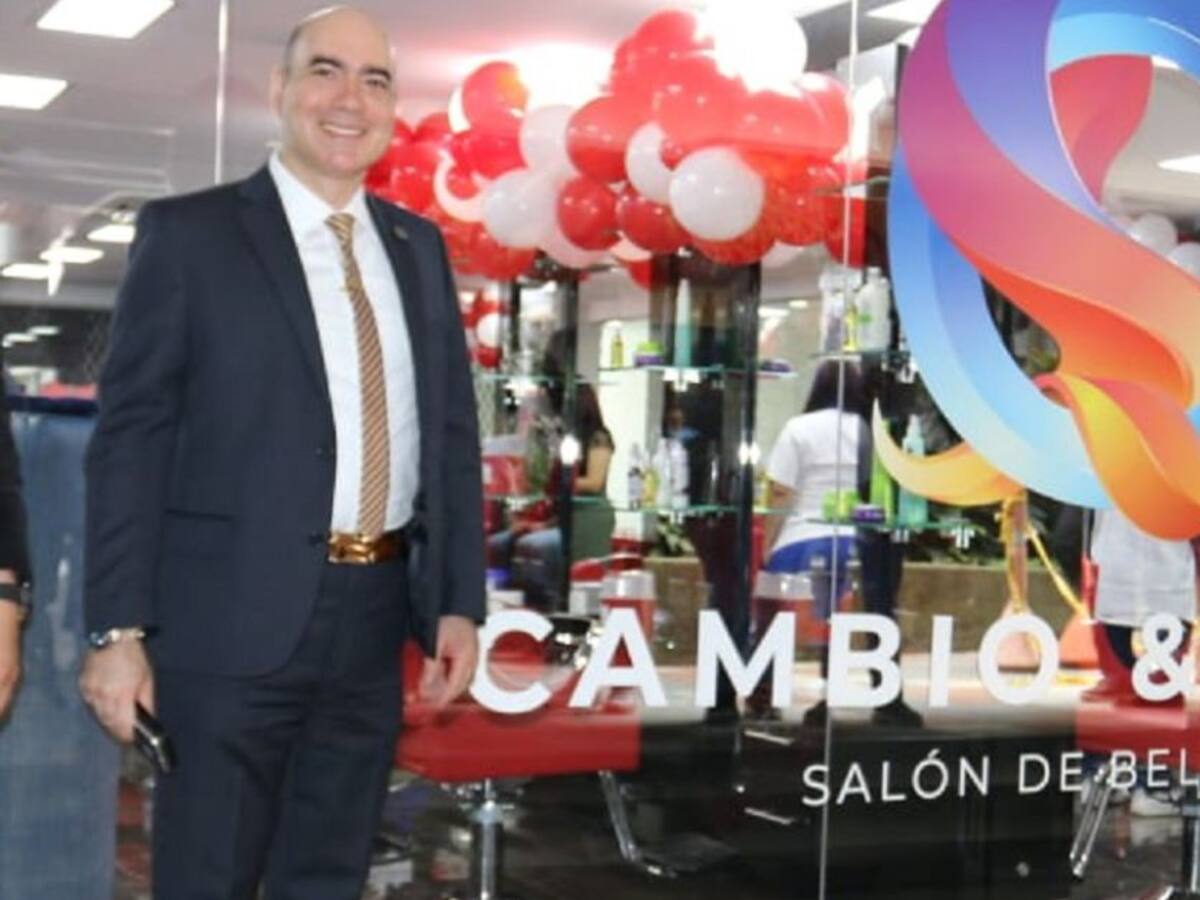 En Cali está la primera universidad de Colombia con salón de belleza