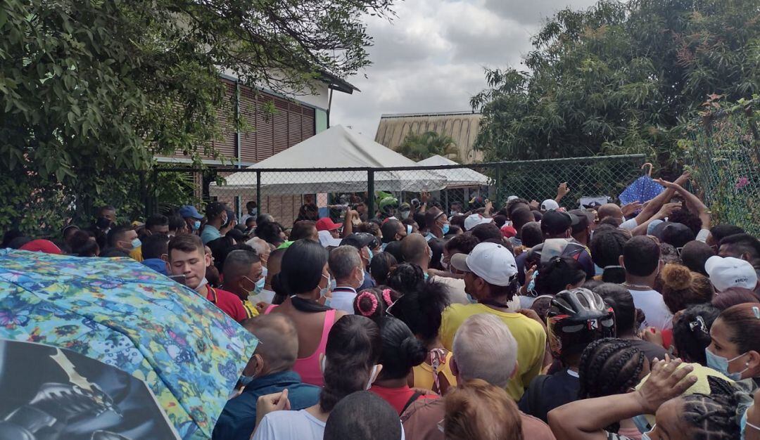 En el centro cultural de esta comunidad cartagenera hubo fallas en la logística electoral