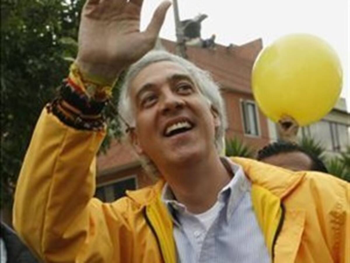 Procuraduría abre investigación preliminar contra el alcalde Samuel Moreno