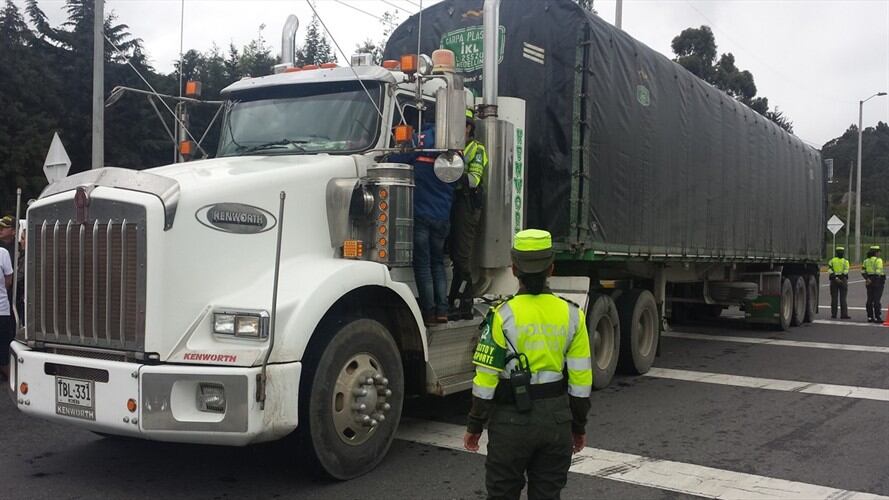 Policía de Carreteras controlará los ejes viales este puente festivo/ Foto: Colprensa