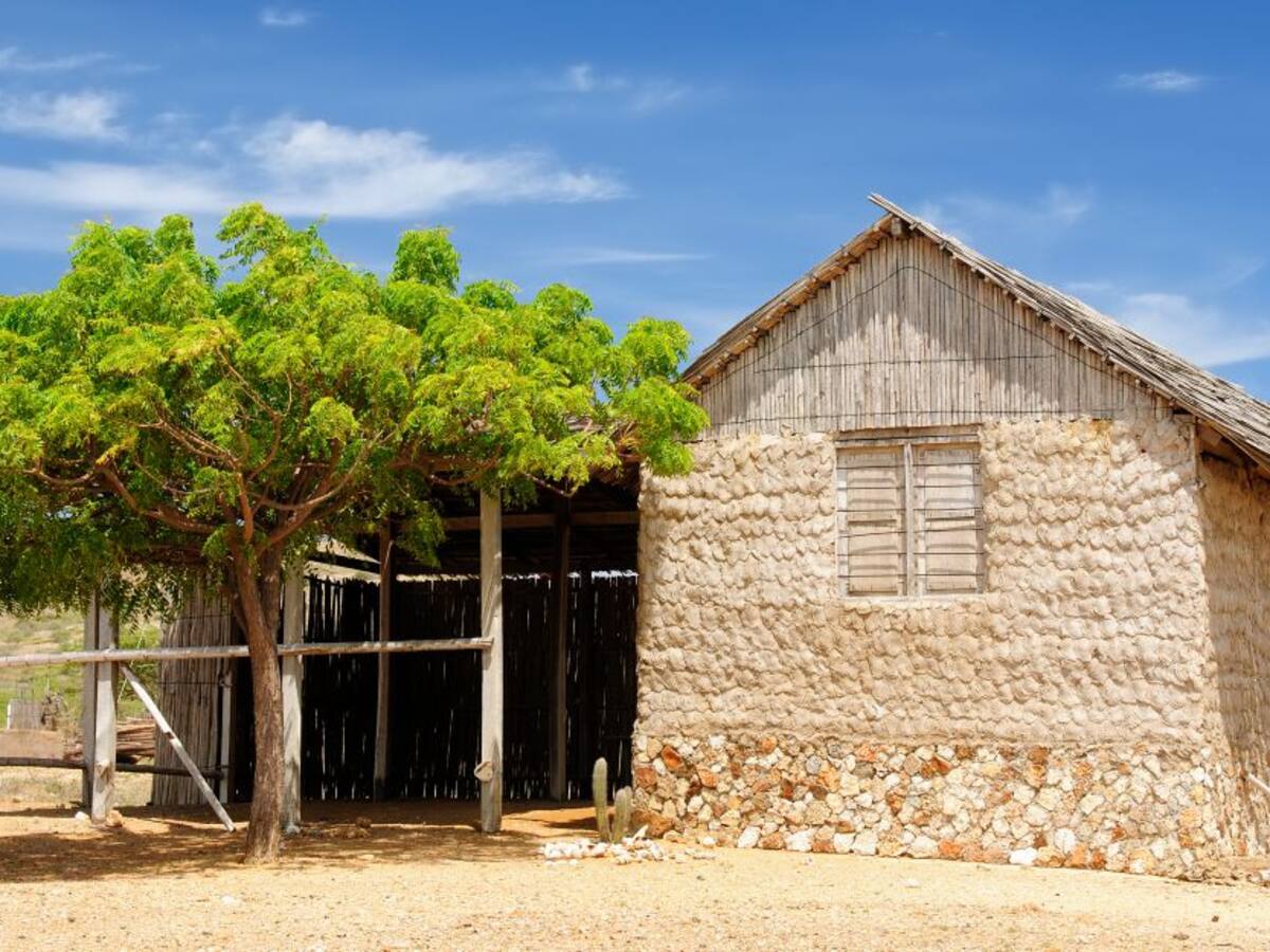 Crean guía en Wayuunaiki para crear dispositivos de energía solar