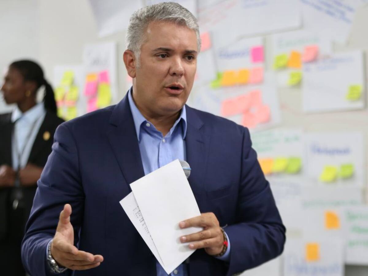 En las próximas semanas reglamentaremos los tres días sin IVA: Iván Duque
