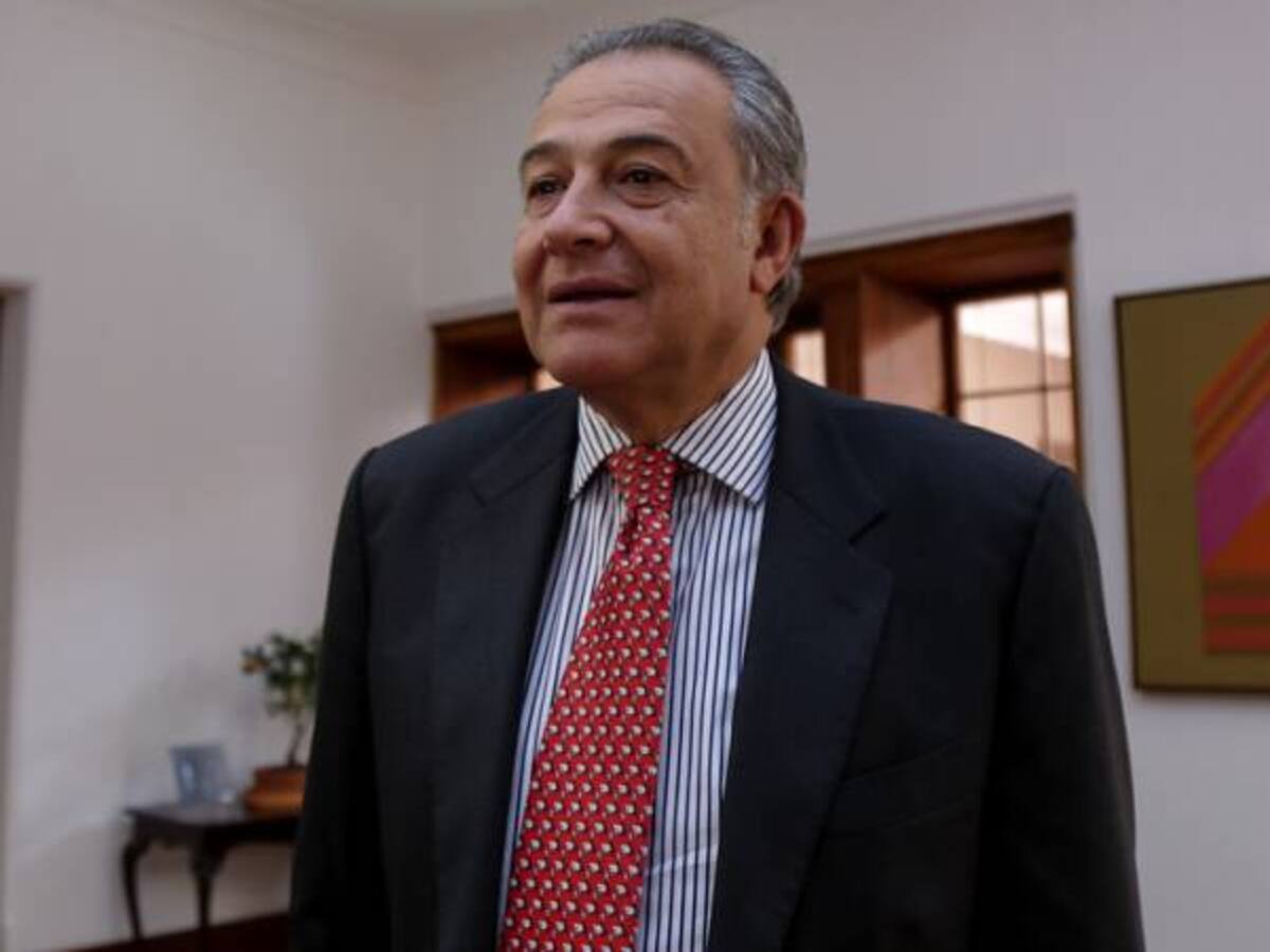 Gobierno insistirá en proyecto para Bacrim por vía ordinaria con mensaje de urgencia