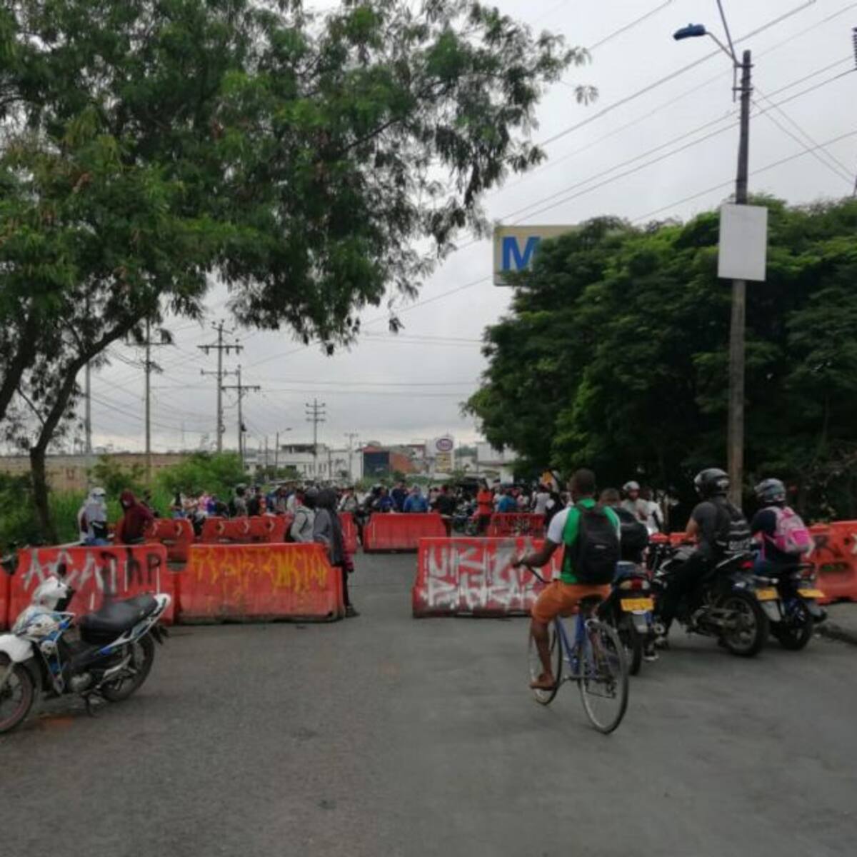 En Cali siguen disturbios al oeste y en Siloé. Varios heridos y detenidos