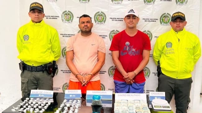 En el operativo se incautó 220 gramos de marihuana, 38 de base de coca y 25 de bazuco