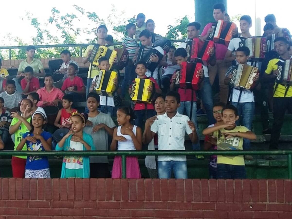 Se gradúan 174 niños en vallenato tradicional
