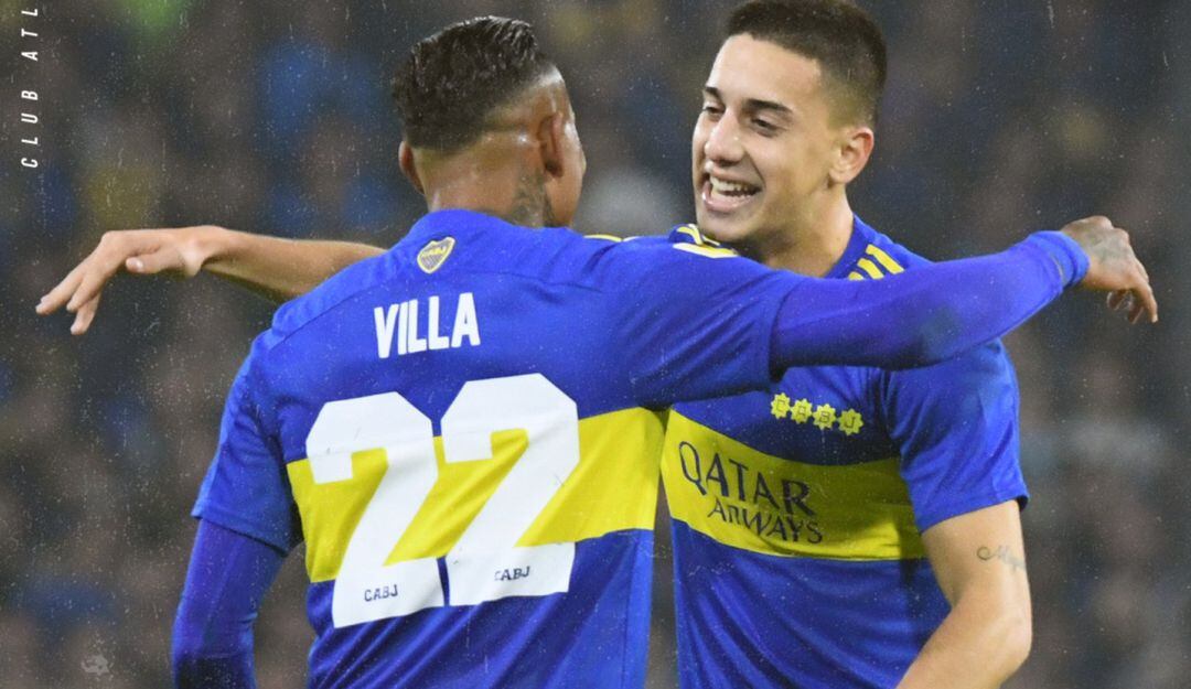 Sebastian Villa festeja su gol en el primer partido del campeonato.