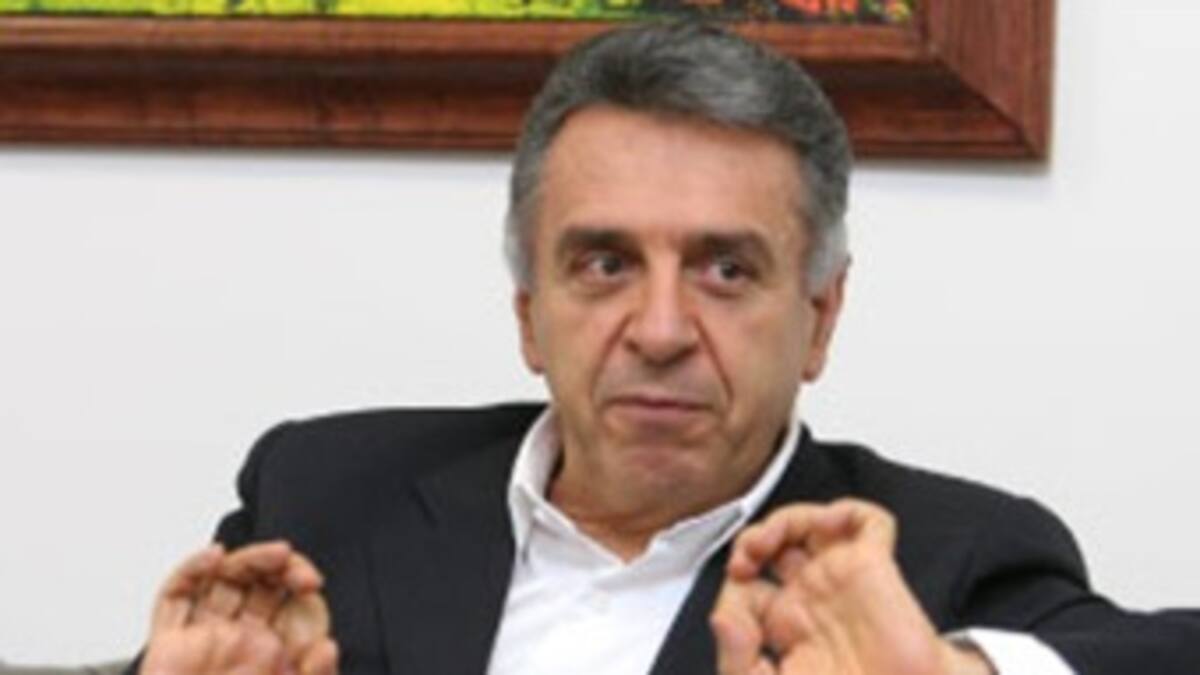 Una nueva reforma tributaria es inevitable, le dijo el presidente Santos a ‘Lucho’ Garzón