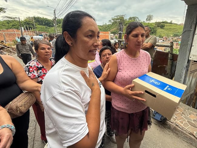 Damnificados favorecidos por ayudas humanitarias. Foto: Fundación Angelitos de Luz.