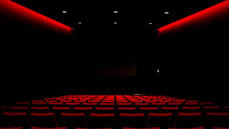 Es la práctica del desnudo social y de la vida en armonía: organizado del cine nudista