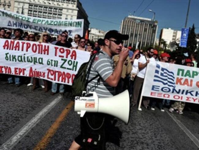 Grecia vive su primera huelga general del año contra los recortes