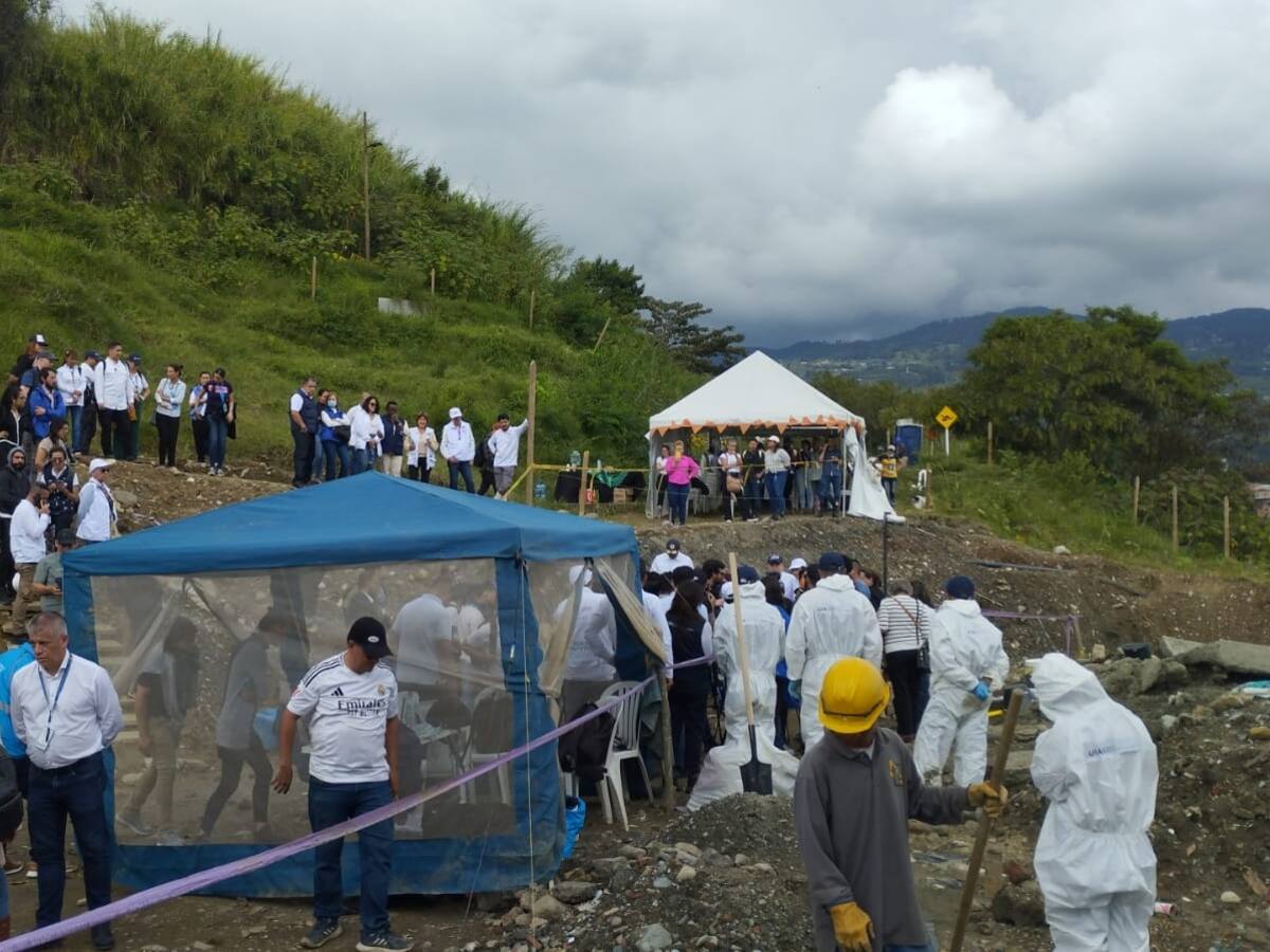 El expresidente Uribe se referirá a la Operación Orión luego de los hallazgos en la escombrera