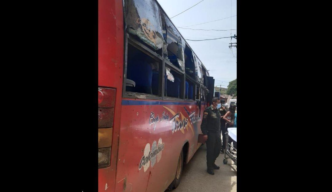 Cuatro civiles lesionados en un atentado contra una patrulla de la Policía