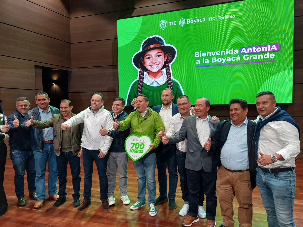 Ministro TIC anuncia inversiones históricas en conectividad y entrega de equipos para Boyacá