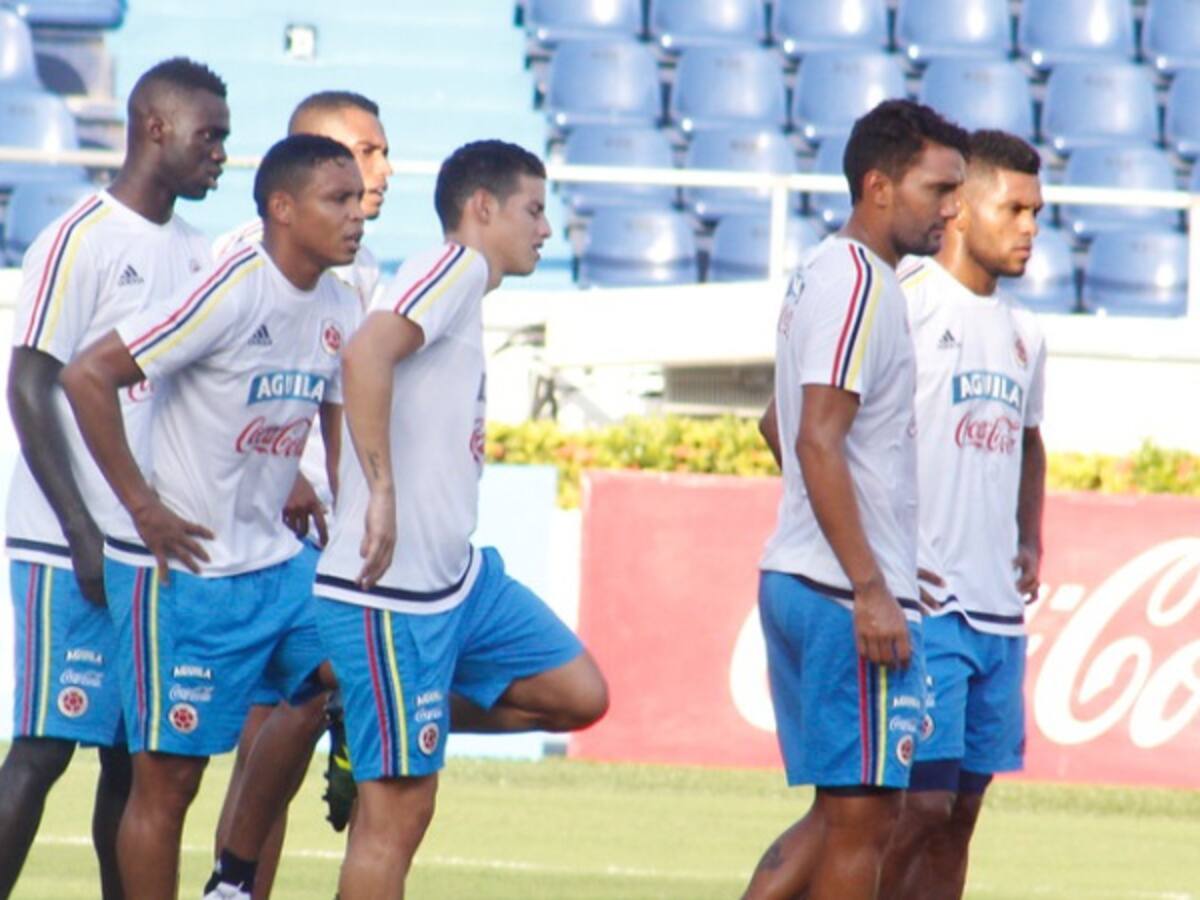 La Selección entrenó en el Metropolitano con James y sin Farid Díaz
