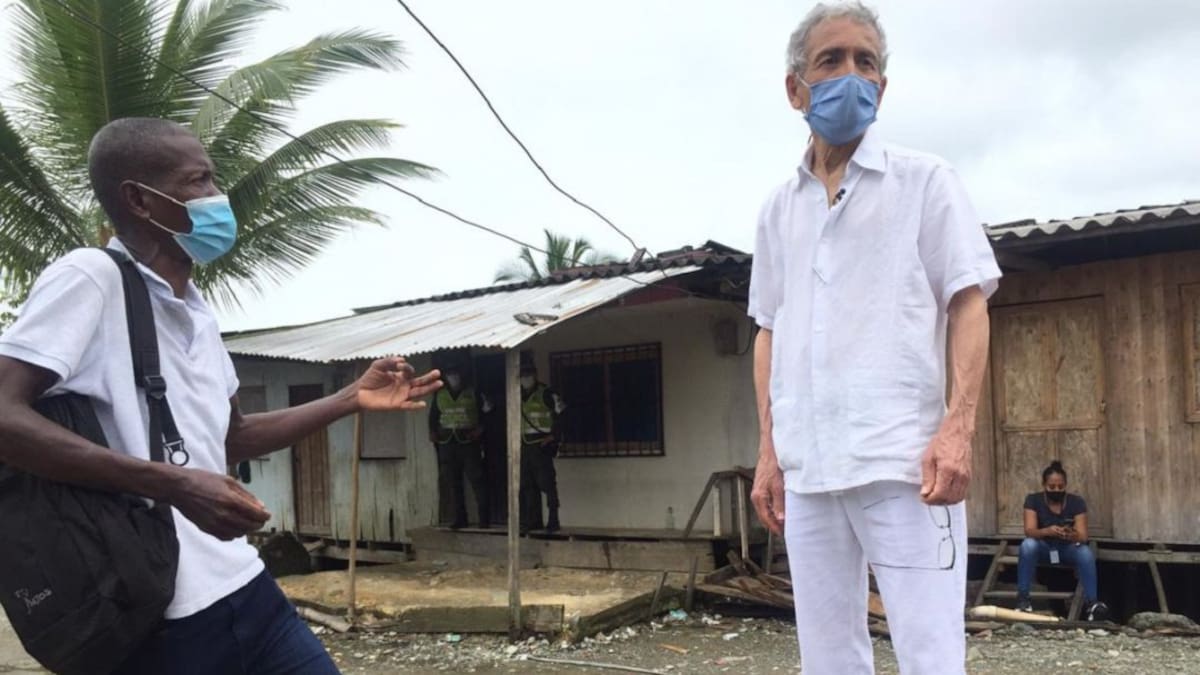"He oído que han vuelto a Buenaventura las casas de pique": padre de Roux
