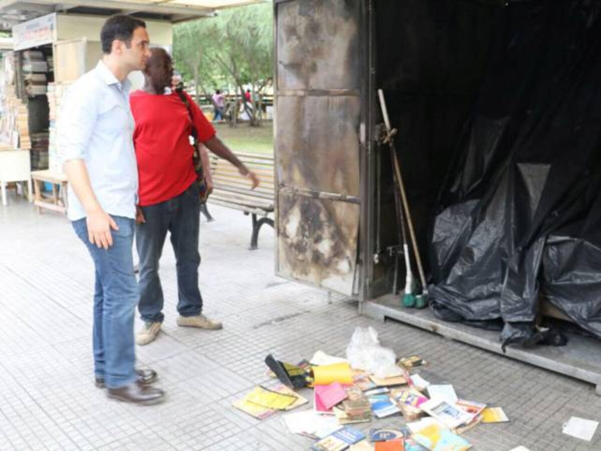 Donemos libros a “El Cuca” y ayudemos a reconstruir su librería