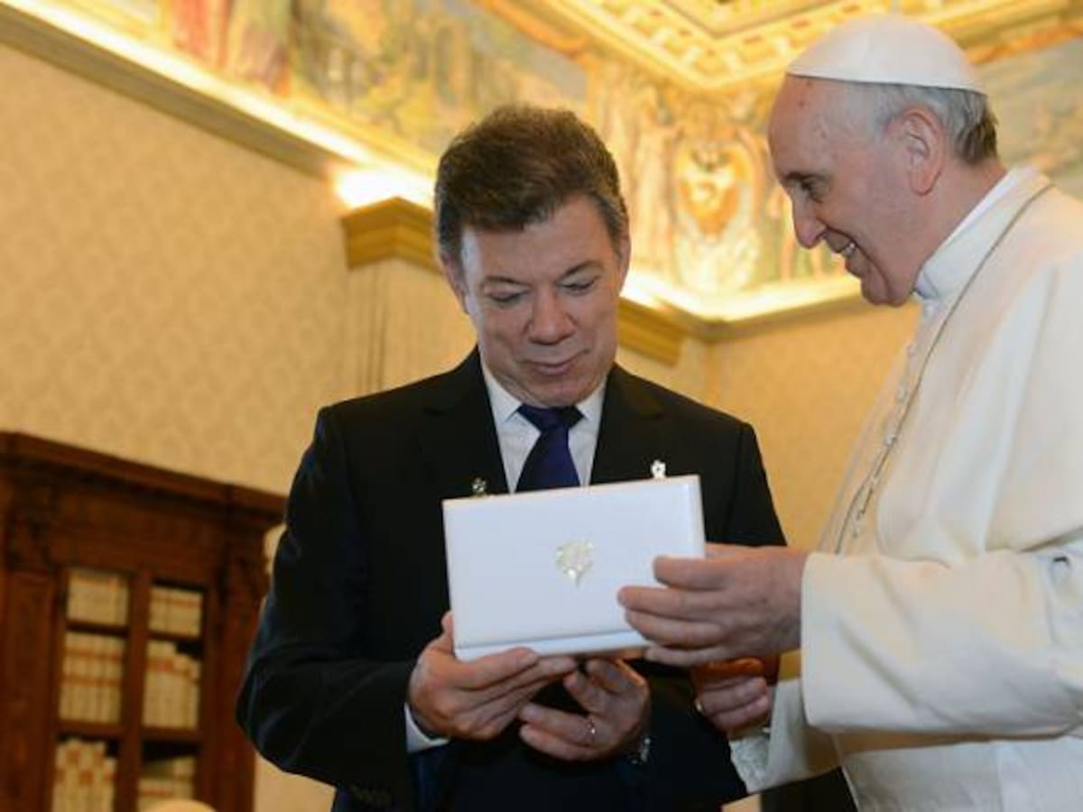 Esperamos recibir al papa en el 2017 en una Colombia en paz: Santos