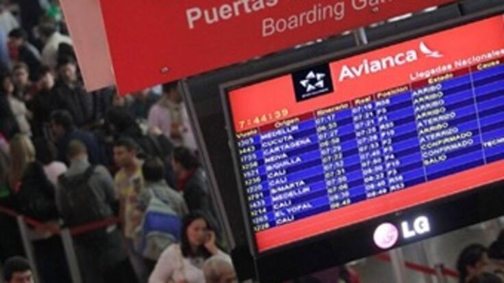 Retraso y cancelación de vuelos por mal tiempo hoy en el país