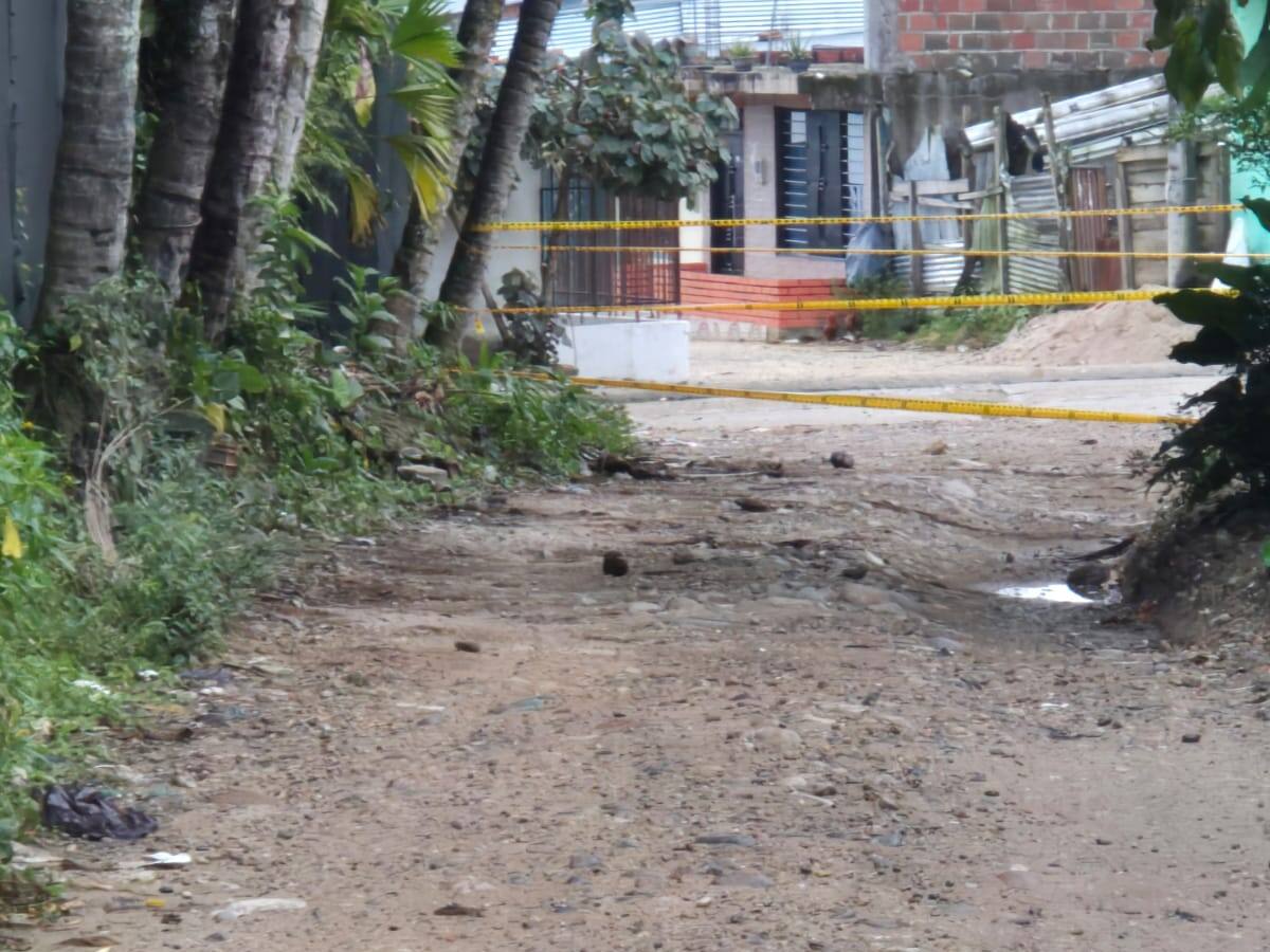 Lanzan un artefacto explosivo contra la estación de policía en El Tarra