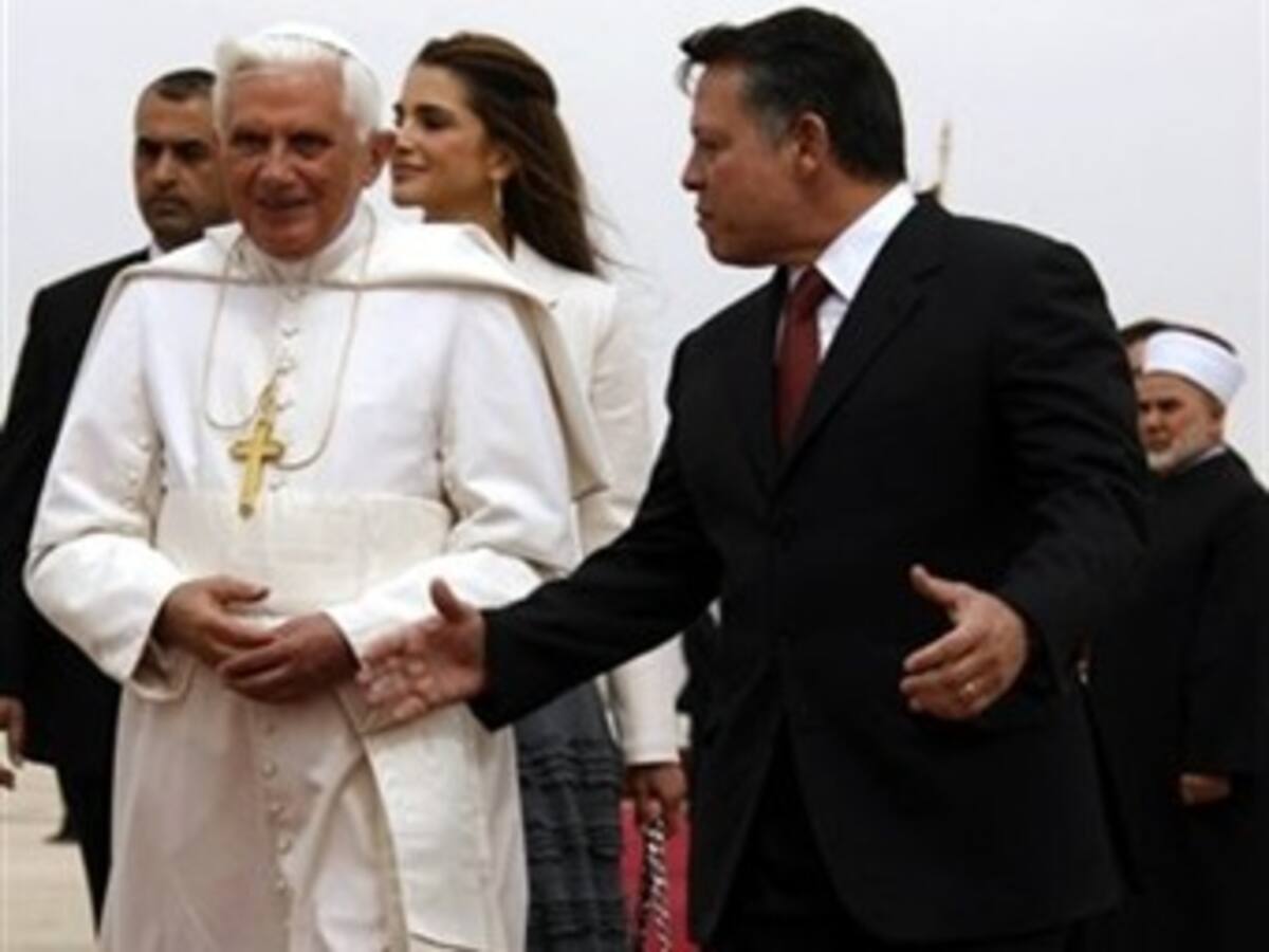 El Papa llegó a la primera etapa de su viaje a Tierra Santa y llama a la paz