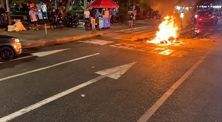 Mujer de 70 años murió tras ser atropellada por dos menores en una motocicleta en Medellín. Foto: Cortesía.