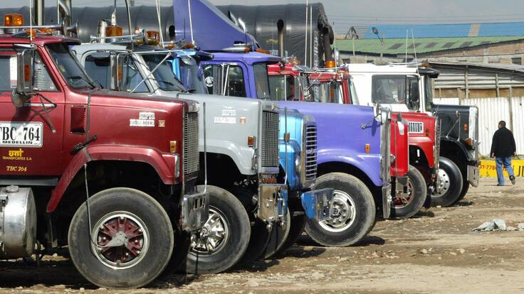 Avance en diálogos entre el gobierno y camioneros: No habrá paro respaldado por conductores