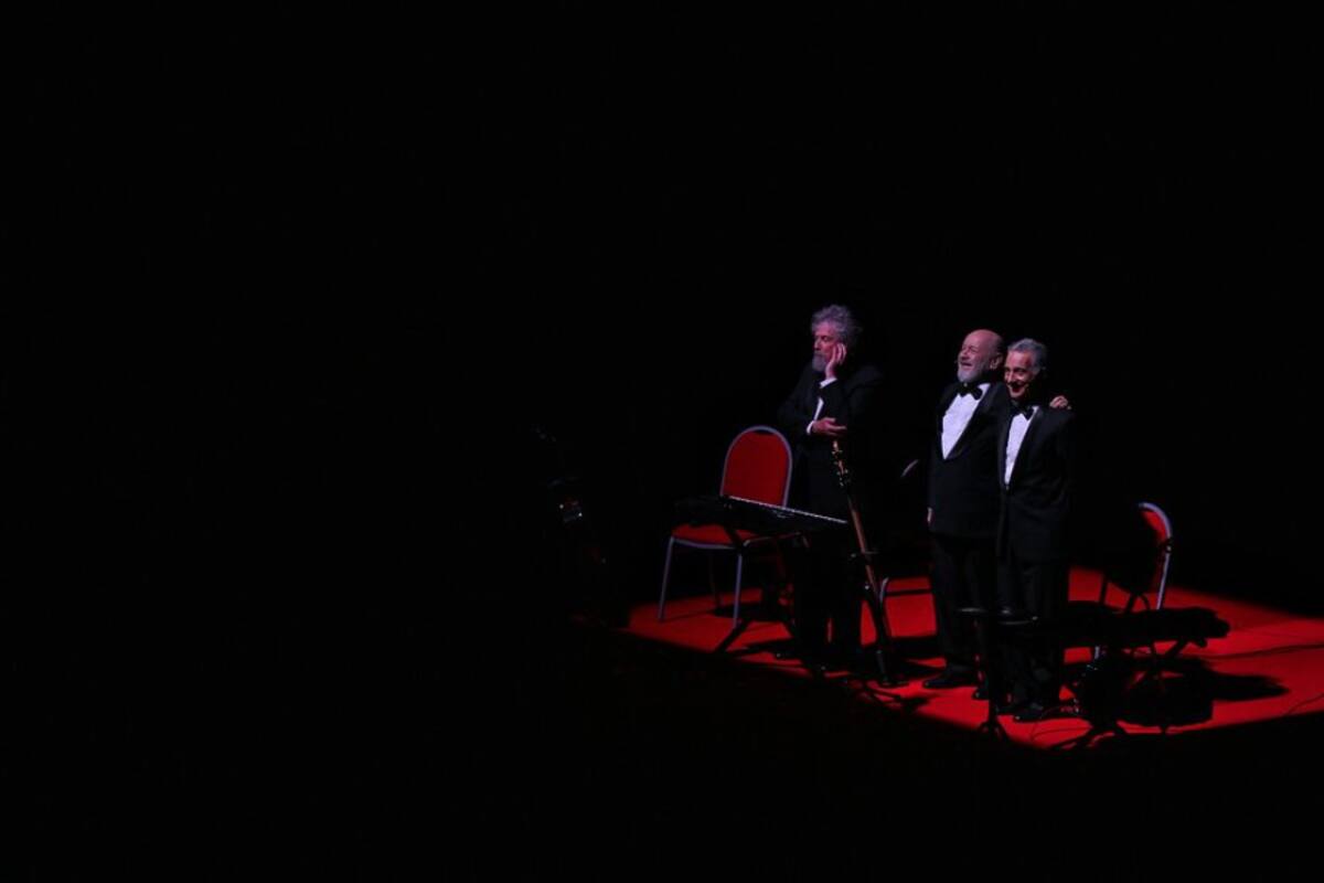 Después de 14 años, Mastropiero el personaje creado por los argentinos de Les Luthiers volvió a Colombia.