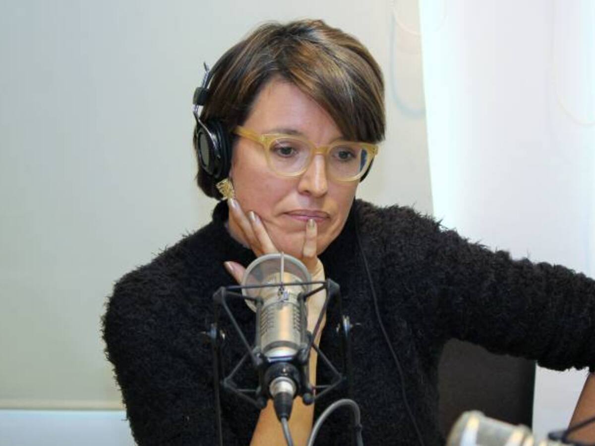 Lo de Hillary no es totalmente un comportamiento ilegal: Sandra Borda