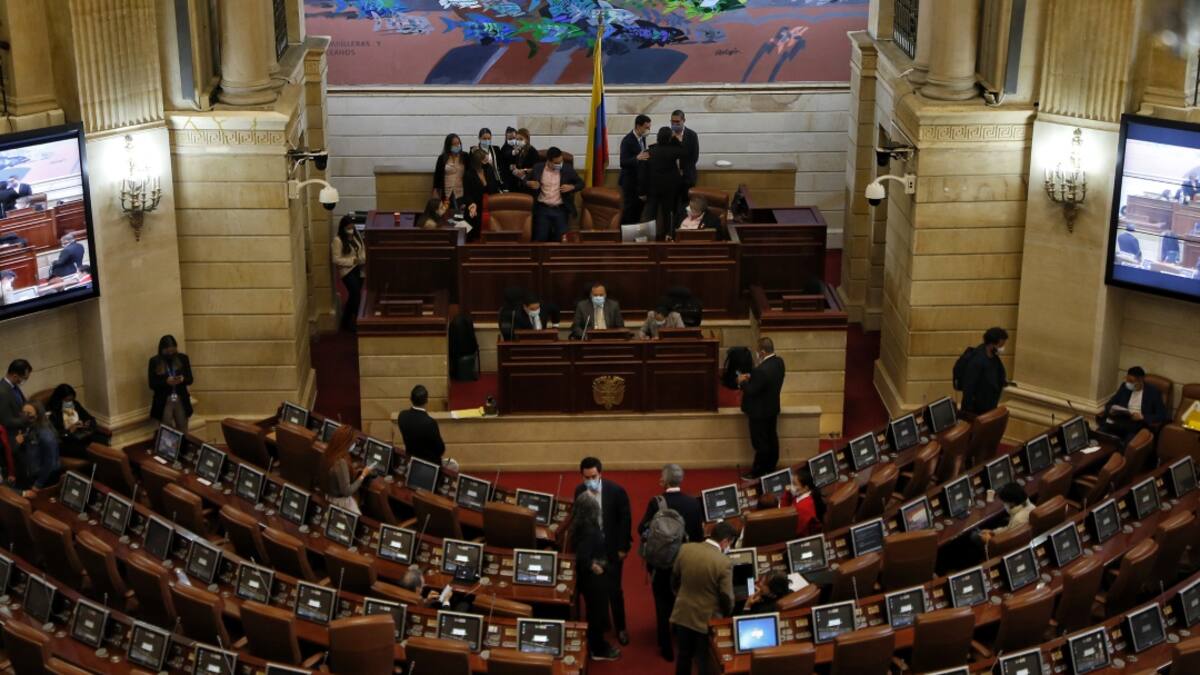 Proyecto que pide cambiar forma de elección del fiscal pasó primer debate