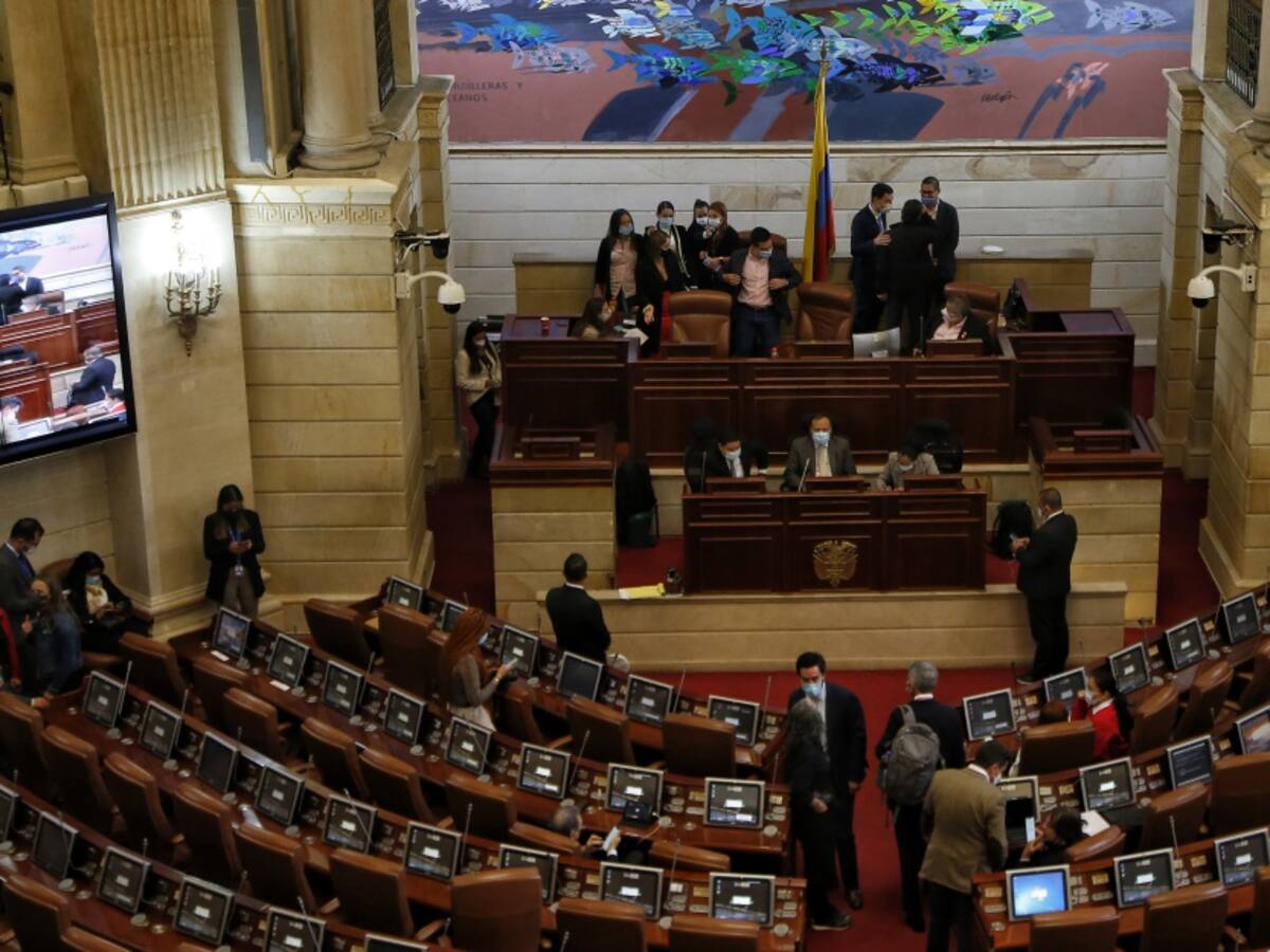 Proyecto que pide cambiar forma de elección del fiscal pasó primer debate