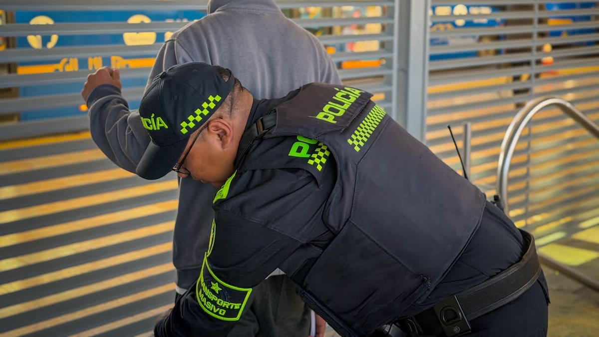 Más de 25.500 armas se han incautado este año en el Sistema de Transmilenio