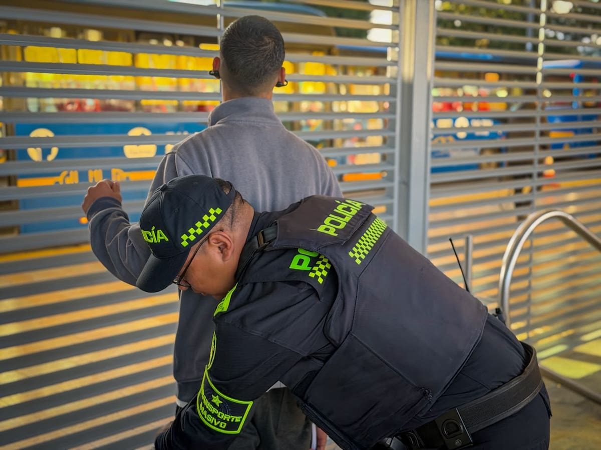 Más de 25.500 armas se han incautado este año en el Sistema de Transmilenio