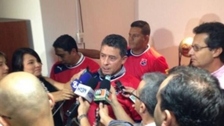 Escuche la rueda de prensa de Pedro Sarmiento