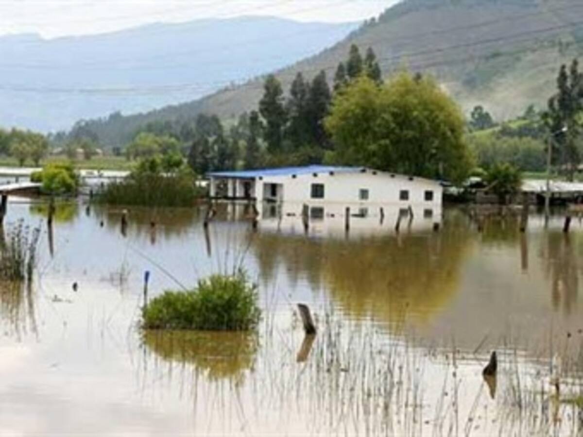 Cinco meses después de las inundaciones en Tibasosa, Boyacá, no han iniciado las obras de dragado de ríos