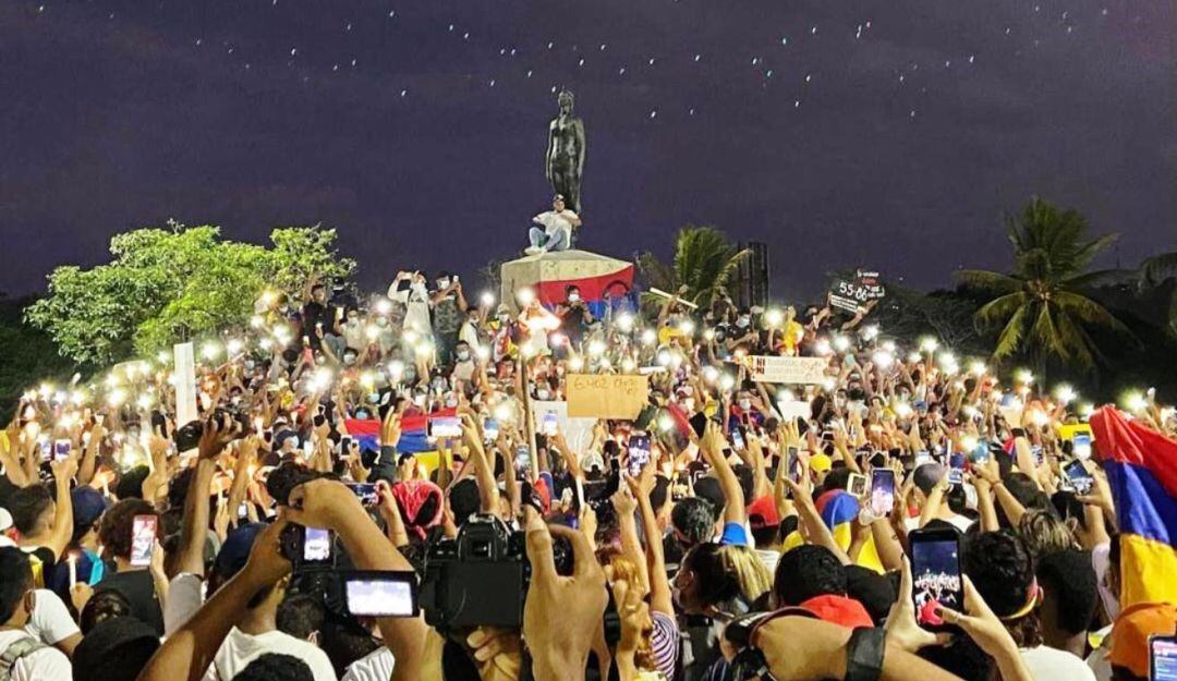 Multitudinario velatón en Cartagena contra la violencia