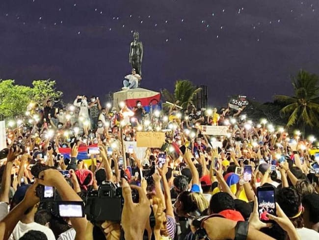 Multitudinario velatón en Cartagena contra la violencia