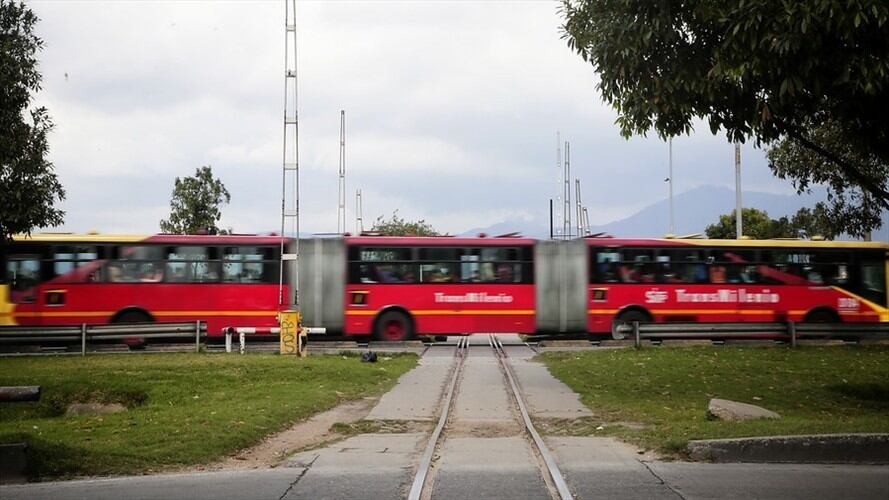 Transmilenio extenderá una hora la operación de los buses troncales, duales y de alimentación durante el 31 de diciembre. Foto: Colprensa