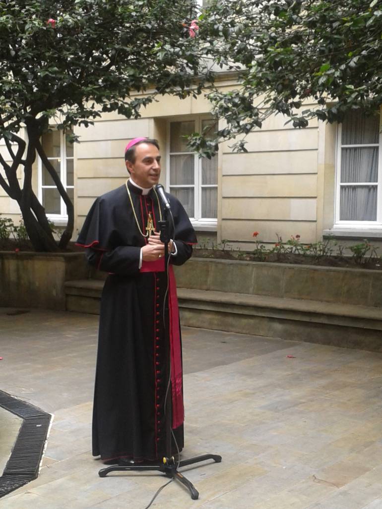 Nuncio apostólico en Colombia, Ettore Balestrero.