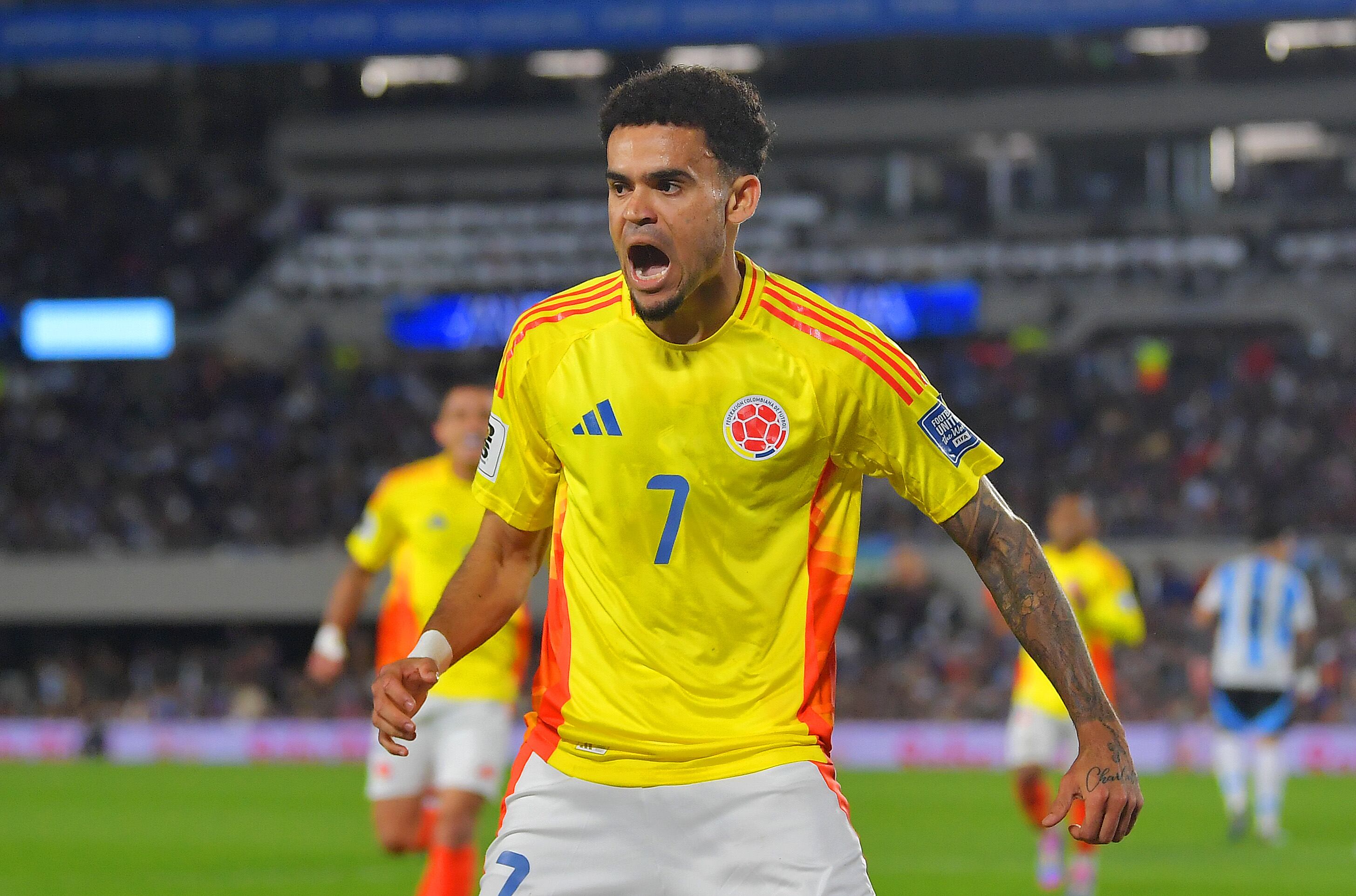 Camiseta de la Selección Colombia tiene hasta el 30% de descuento: ¿dónde y cómo comprarla?.  (Photo by Marcelo Endelli/Getty Images)