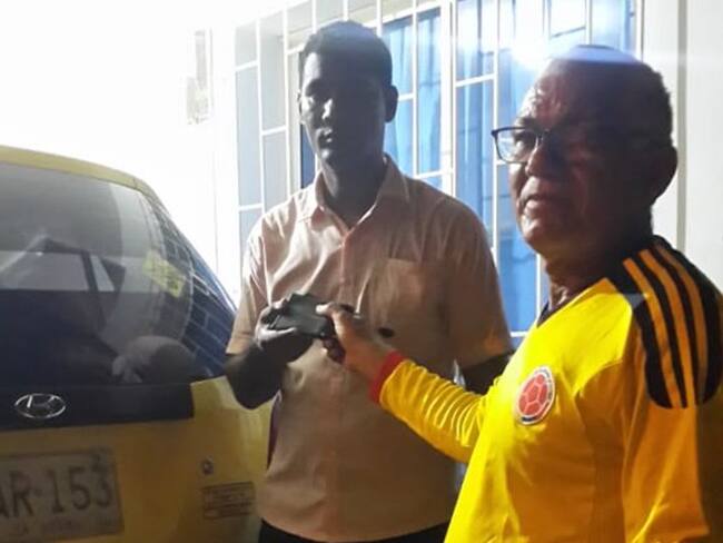 Taxista devuelve 500 mil pesos que dejaron olvidados en Cartagena