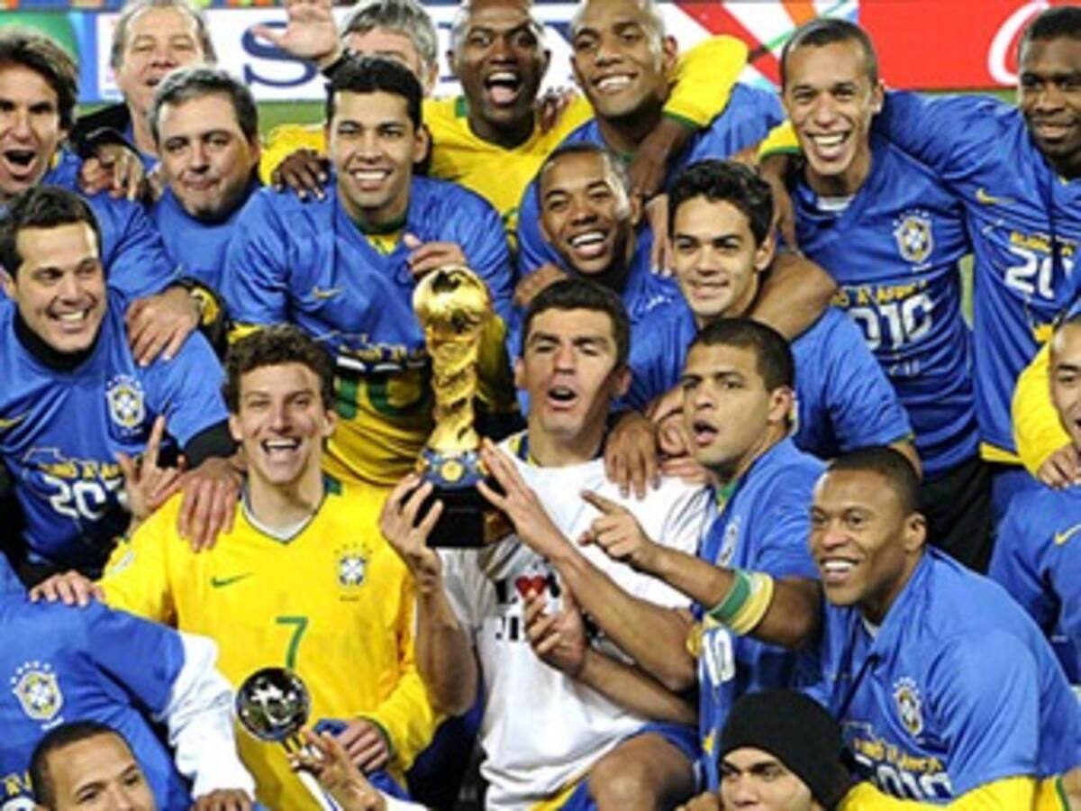 MUNDIAL/ Brasil inició su concentración definitiva en Curitiba